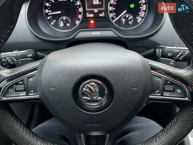 Черный Шкода Октавия, объемом двигателя 2 л и пробегом 312 тыс. км за 13500 $, фото 40 на Automoto.ua