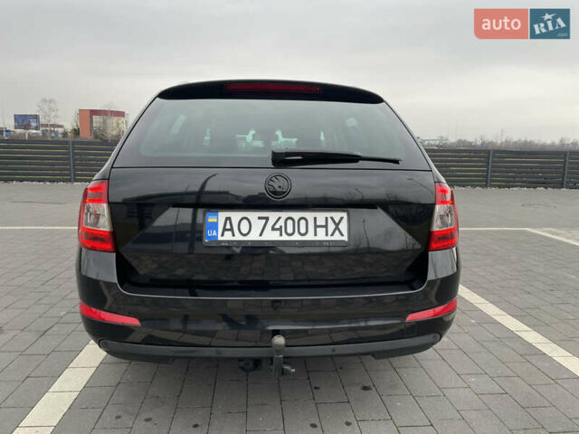 Черный Шкода Октавия, объемом двигателя 1.97 л и пробегом 327 тыс. км за 10999 $, фото 5 на Automoto.ua