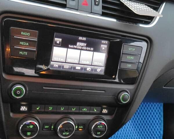 Шкода Октавия 2014 в Мукачеве на Automoto.ua Черный Шкода Октавия, объемом двигателя 1.6 л и пробегом 296 тыс. км за 10800 $, фото 5 на Automoto.ua