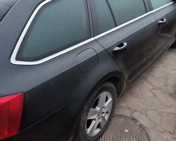 Черный Шкода Октавия, объемом двигателя 1.6 л и пробегом 266 тыс. км за 11500 $, фото 5 на Automoto.ua