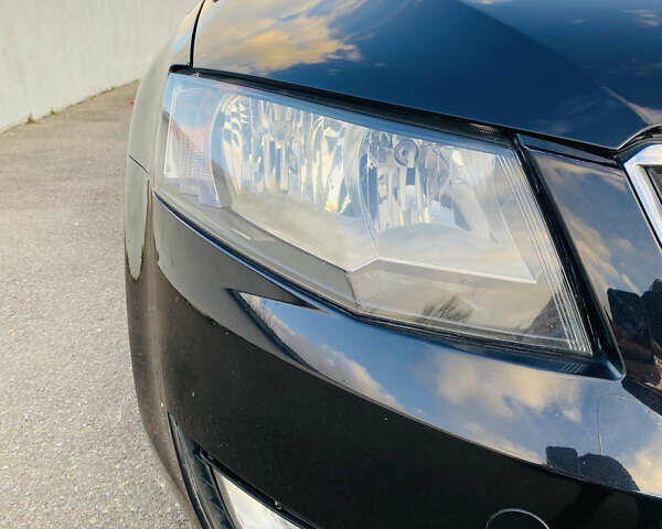Чорний Шкода Октавія, об'ємом двигуна 1.6 л та пробігом 319 тис. км за 9700 $, фото 14 на Automoto.ua