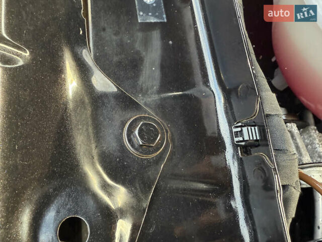 Черный Шкода Октавия, объемом двигателя 1.6 л и пробегом 218 тыс. км за 11950 $, фото 35 на Automoto.ua