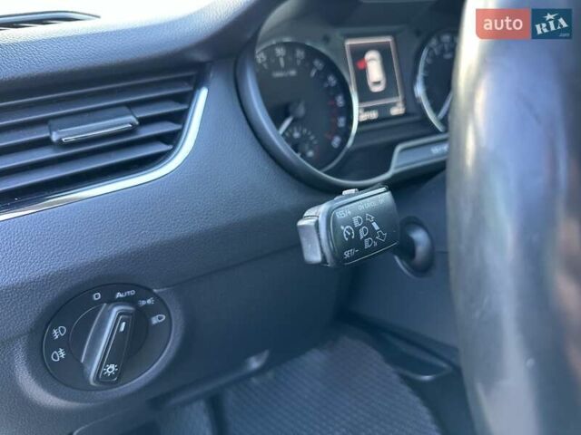 Черный Шкода Октавия, объемом двигателя 1.6 л и пробегом 209 тыс. км за 11500 $, фото 22 на Automoto.ua