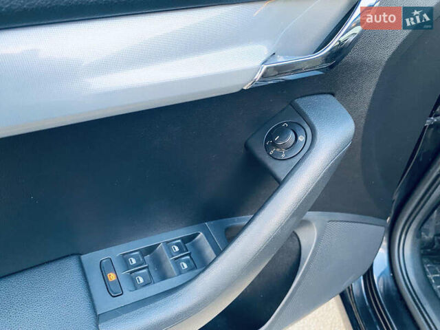 Чорний Шкода Октавія, об'ємом двигуна 1.6 л та пробігом 319 тис. км за 9700 $, фото 19 на Automoto.ua