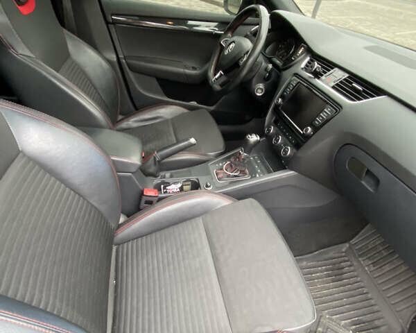 Черный Шкода Октавия, объемом двигателя 2 л и пробегом 206 тыс. км за 15300 $, фото 10 на Automoto.ua