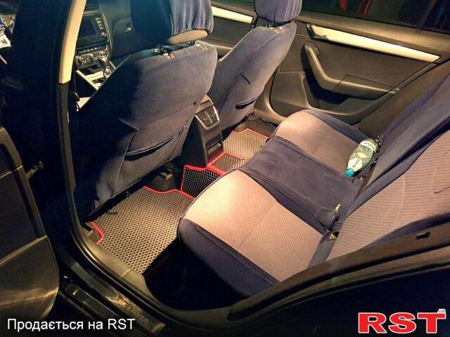 Черный Шкода Октавия, объемом двигателя 1.6 л и пробегом 254 тыс. км за 8500 $, фото 6 на Automoto.ua