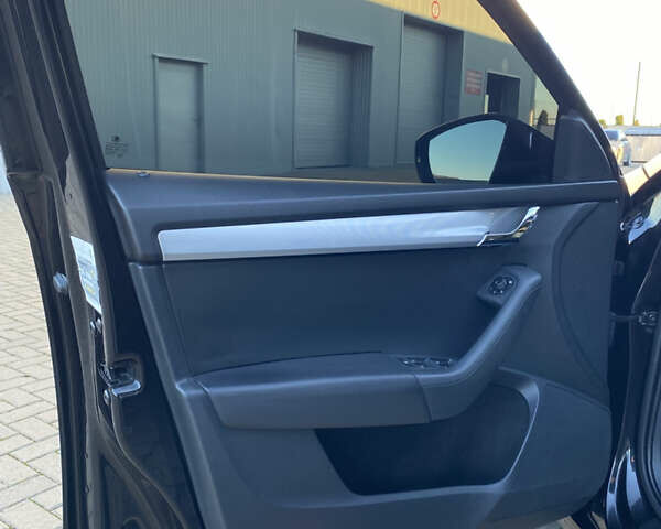 Черный Шкода Октавия, объемом двигателя 2 л и пробегом 294 тыс. км за 12900 $, фото 20 на Automoto.ua