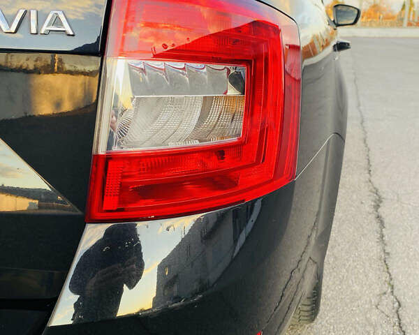 Чорний Шкода Октавія, об'ємом двигуна 1.6 л та пробігом 319 тис. км за 9700 $, фото 17 на Automoto.ua