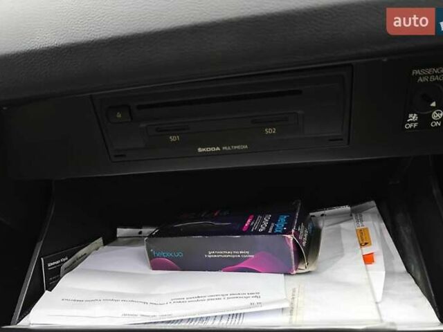 Черный Шкода Октавия, объемом двигателя 1.6 л и пробегом 343 тыс. км за 10000 $, фото 27 на Automoto.ua