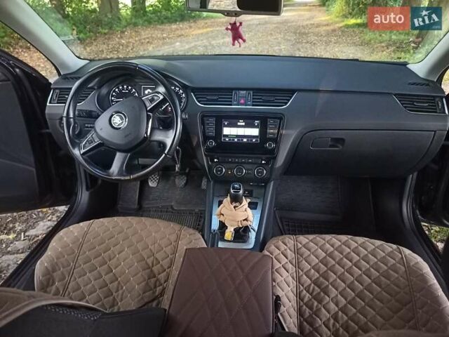 Черный Шкода Октавия, объемом двигателя 1.6 л и пробегом 229 тыс. км за 10900 $, фото 5 на Automoto.ua
