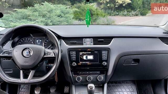 Чорний Шкода Октавія, об'ємом двигуна 1.6 л та пробігом 190 тис. км за 9700 $, фото 1 на Automoto.ua