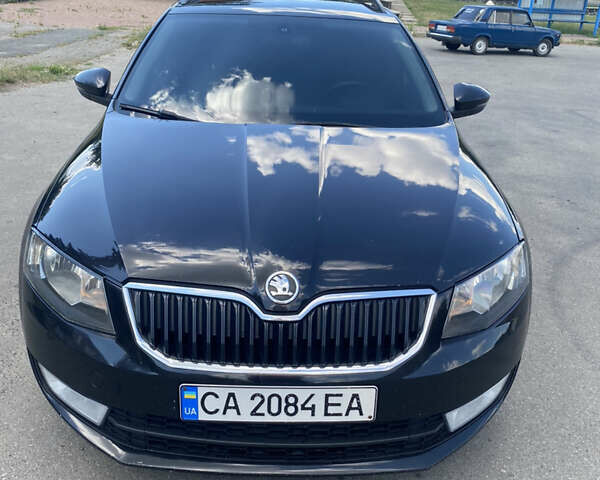 Черный Шкода Октавия, объемом двигателя 1.6 л и пробегом 310 тыс. км за 11700 $, фото 2 на Automoto.ua