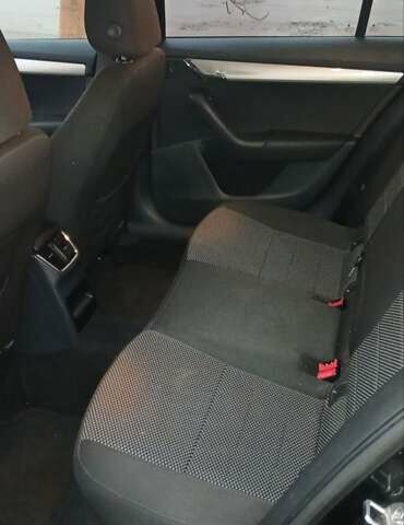 Черный Шкода Октавия, объемом двигателя 1.8 л и пробегом 260 тыс. км за 11000 $, фото 28 на Automoto.ua