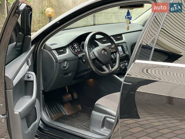 Черный Шкода Октавия, объемом двигателя 2 л и пробегом 312 тыс. км за 13500 $, фото 16 на Automoto.ua