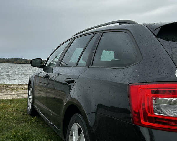 Чорний Шкода Октавія, об'ємом двигуна 1.6 л та пробігом 338 тис. км за 10000 $, фото 17 на Automoto.ua