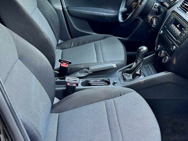 Чорний Шкода Октавія, об'ємом двигуна 1.6 л та пробігом 0 тис. км за 10150 $, фото 5 на Automoto.ua