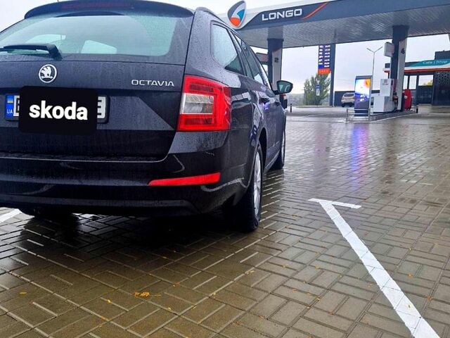 Шкода Октавия 2014 в Кропивницком (Кировограде) на Automoto.ua Черный Шкода Октавия, объемом двигателя 2 л и пробегом 260 тыс. км за 11300 $, фото 4 на Automoto.ua