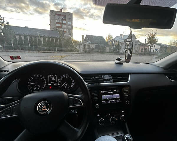 Чорний Шкода Октавія, об'ємом двигуна 1.6 л та пробігом 338 тис. км за 10000 $, фото 19 на Automoto.ua