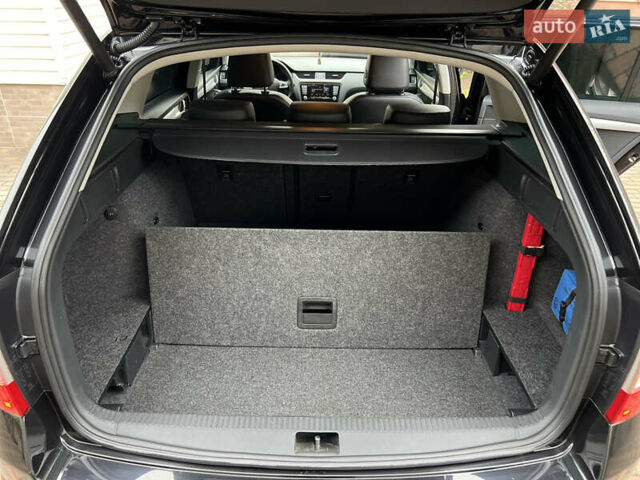 Черный Шкода Октавия, объемом двигателя 2 л и пробегом 312 тыс. км за 13500 $, фото 24 на Automoto.ua