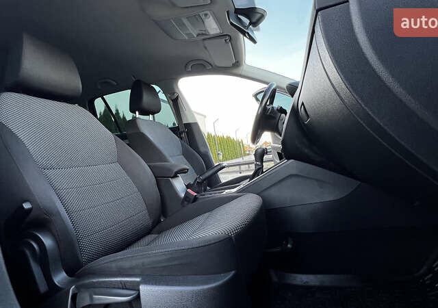 Чорний Шкода Октавія, об'ємом двигуна 1.6 л та пробігом 157 тис. км за 9999 $, фото 60 на Automoto.ua