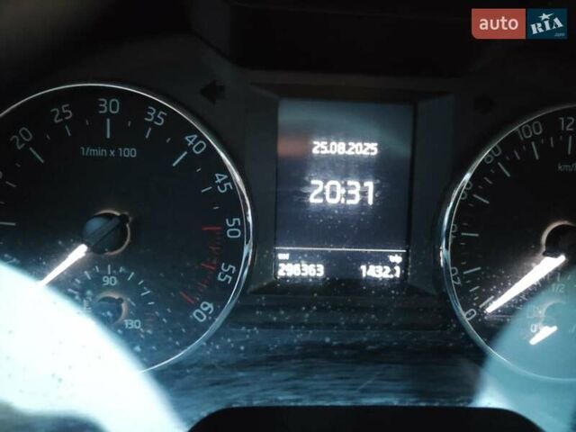 Шкода Октавия 2014 в Мукачеве на Automoto.ua Черный Шкода Октавия, объемом двигателя 1.6 л и пробегом 296 тыс. км за 10800 $, фото 9 на Automoto.ua