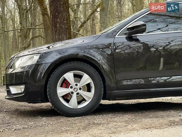 Черный Шкода Октавия, объемом двигателя 2 л и пробегом 300 тыс. км за 11700 $, фото 7 на Automoto.ua