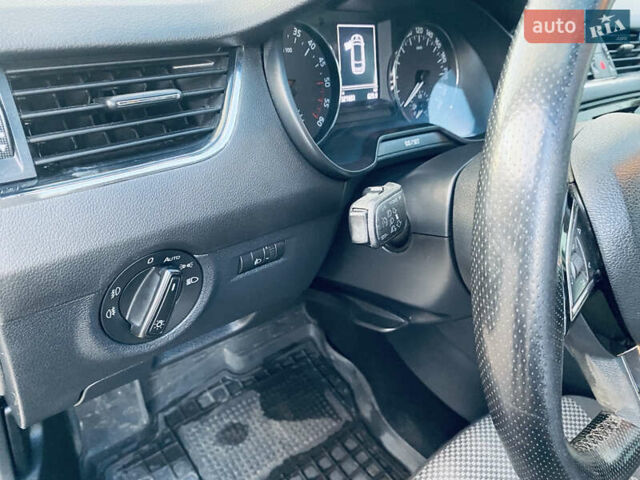 Чорний Шкода Октавія, об'ємом двигуна 1.6 л та пробігом 319 тис. км за 9700 $, фото 22 на Automoto.ua