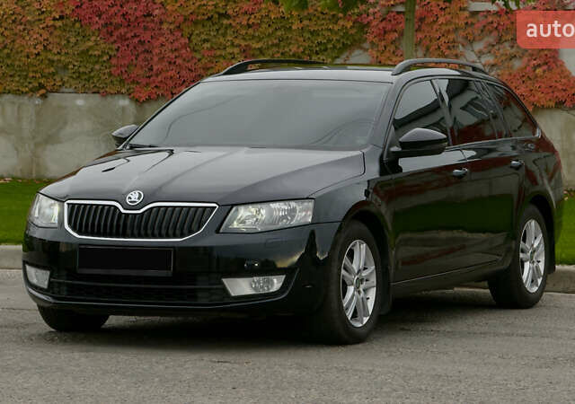Шкода Октавия 2014 в Днепре (Днепропетровске) на Automoto.ua Черный Шкода Октавия, объемом двигателя 1.97 л и пробегом 192 тыс. км за 11500 $, фото 2 на Automoto.ua