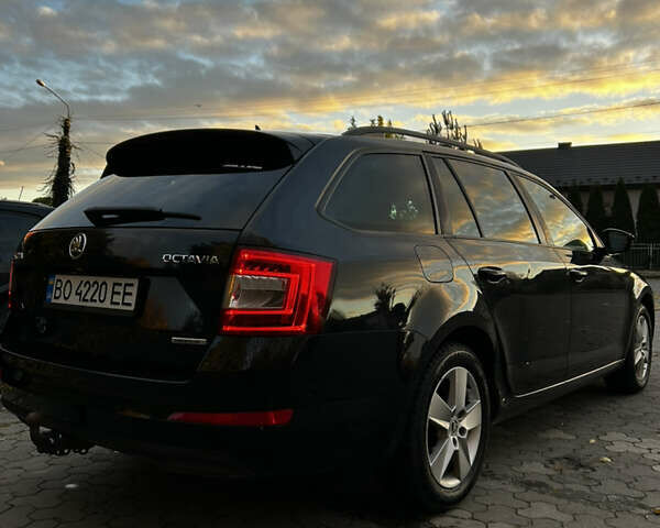 Чорний Шкода Октавія, об'ємом двигуна 1.6 л та пробігом 338 тис. км за 10000 $, фото 5 на Automoto.ua