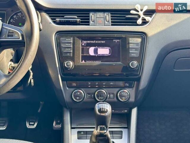 Чорний Шкода Октавія, об'ємом двигуна 2 л та пробігом 215 тис. км за 11300 $, фото 40 на Automoto.ua