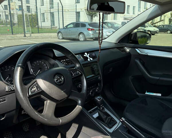 Чорний Шкода Октавія, об'ємом двигуна 1.6 л та пробігом 267 тис. км за 9500 $, фото 7 на Automoto.ua