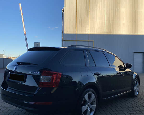 Черный Шкода Октавия, объемом двигателя 2 л и пробегом 294 тыс. км за 12900 $, фото 7 на Automoto.ua