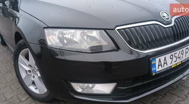 Черный Шкода Октавия, объемом двигателя 1.6 л и пробегом 289 тыс. км за 9650 $, фото 8 на Automoto.ua