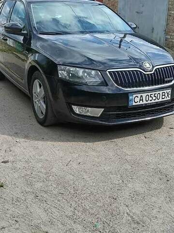 Черный Шкода Октавия, объемом двигателя 1.6 л и пробегом 300 тыс. км за 9500 $, фото 1 на Automoto.ua