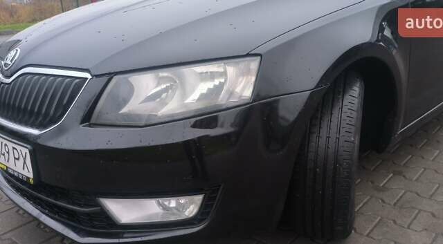 Черный Шкода Октавия, объемом двигателя 1.6 л и пробегом 289 тыс. км за 9650 $, фото 4 на Automoto.ua