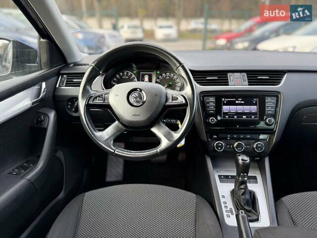 Черный Шкода Октавия, объемом двигателя 1.6 л и пробегом 217 тыс. км за 12299 $, фото 16 на Automoto.ua