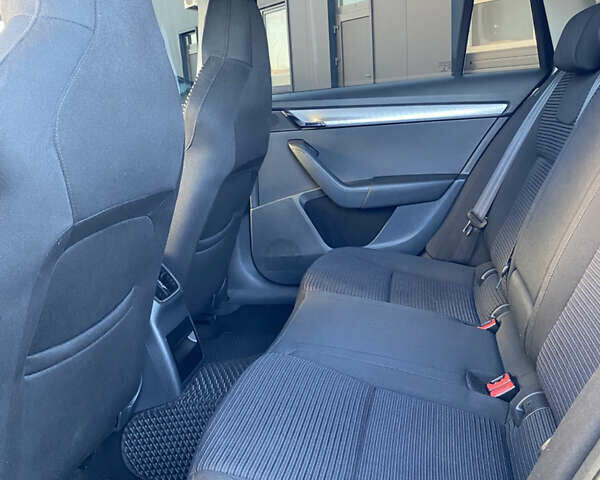 Черный Шкода Октавия, объемом двигателя 2 л и пробегом 294 тыс. км за 12900 $, фото 23 на Automoto.ua