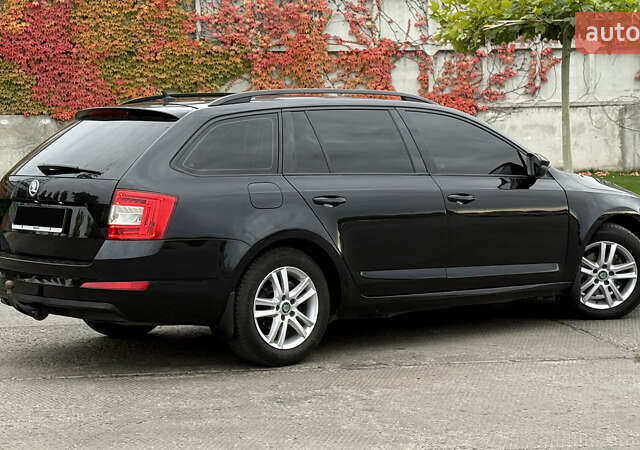 Шкода Октавия 2014 в Днепре (Днепропетровске) на Automoto.ua Черный Шкода Октавия, объемом двигателя 1.97 л и пробегом 192 тыс. км за 11500 $, фото 6 на Automoto.ua
