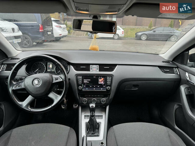 Чорний Шкода Октавія, об'ємом двигуна 1.6 л та пробігом 292 тис. км за 8599 $, фото 8 на Automoto.ua