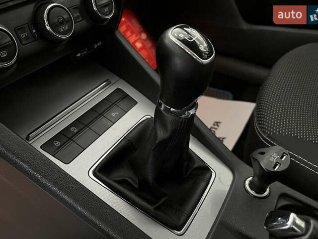 Чорний Шкода Октавія, об'ємом двигуна 1.6 л та пробігом 288 тис. км за 10500 $, фото 15 на Automoto.ua