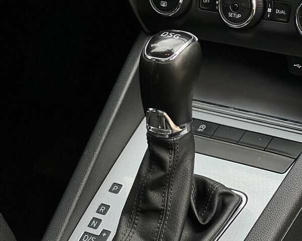 Черный Шкода Октавия, объемом двигателя 2 л и пробегом 300 тыс. км за 11700 $, фото 29 на Automoto.ua