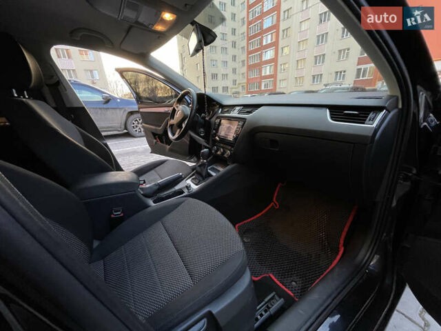 Черный Шкода Октавия, объемом двигателя 1.6 л и пробегом 262 тыс. км за 10900 $, фото 9 на Automoto.ua