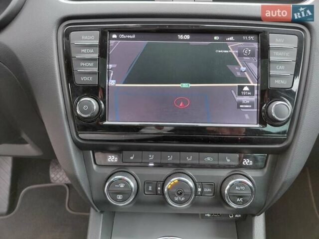 Черный Шкода Октавия, объемом двигателя 1.8 л и пробегом 231 тыс. км за 12000 $, фото 42 на Automoto.ua