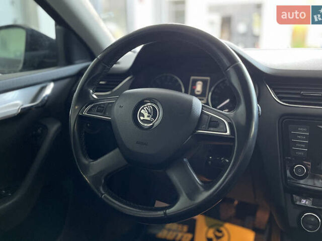 Чорний Шкода Октавія, об'ємом двигуна 1.6 л та пробігом 288 тис. км за 10500 $, фото 10 на Automoto.ua