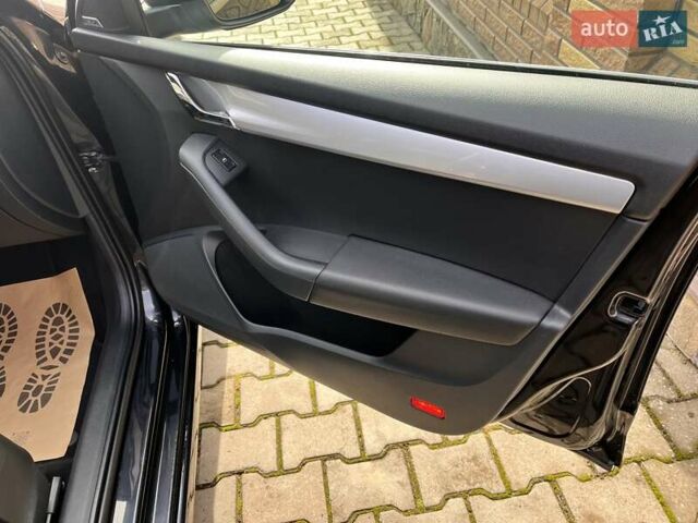 Черный Шкода Октавия, объемом двигателя 1.8 л и пробегом 247 тыс. км за 12845 $, фото 31 на Automoto.ua