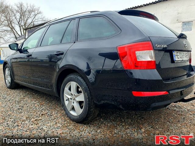 Черный Шкода Октавия, объемом двигателя 1.6 л и пробегом 220 тыс. км за 10600 $, фото 1 на Automoto.ua