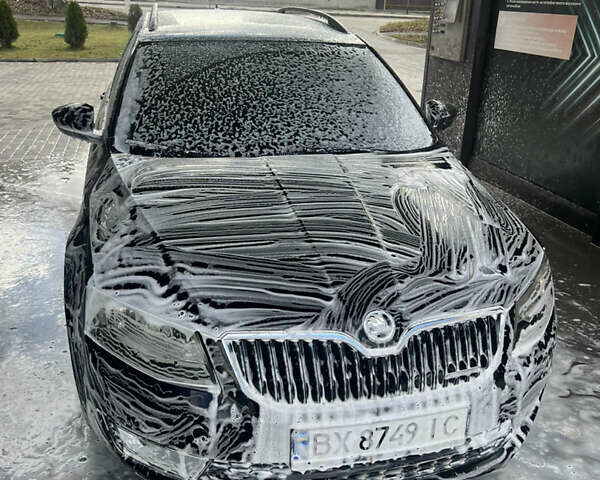 Черный Шкода Октавия, объемом двигателя 1.6 л и пробегом 267 тыс. км за 9497 $, фото 6 на Automoto.ua