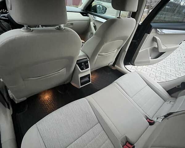 Чорний Шкода Октавія, об'ємом двигуна 1.6 л та пробігом 285 тис. км за 9499 $, фото 33 на Automoto.ua