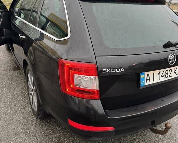Чорний Шкода Октавія, об'ємом двигуна 1.6 л та пробігом 245 тис. км за 11500 $, фото 9 на Automoto.ua