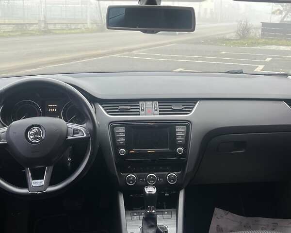Черный Шкода Октавия, объемом двигателя 1.97 л и пробегом 303 тыс. км за 14800 $, фото 13 на Automoto.ua